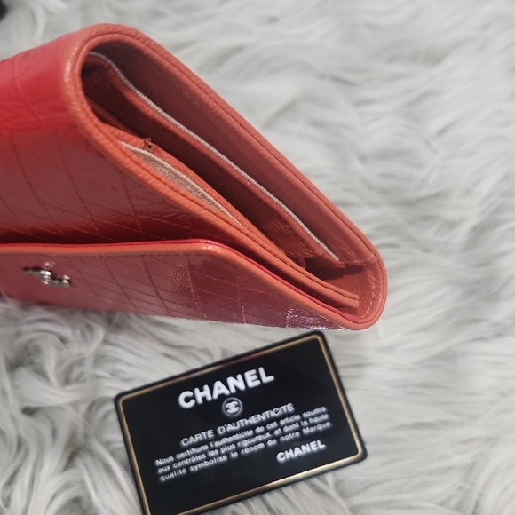 CHANEL Quilted Coral Leather Wallet with Silver CC - Picture 10 of 16
